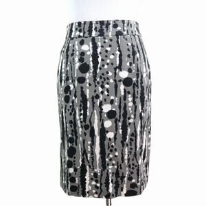 Trina Turk Size M Pencil Skirt Mod Print Ponte Knit Black White Gray